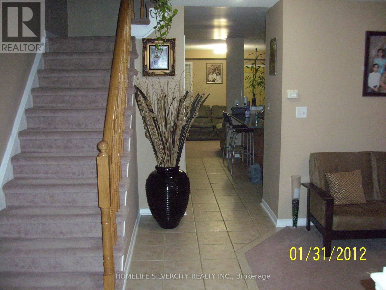 107 CADILLAC CRESCENT Image 3