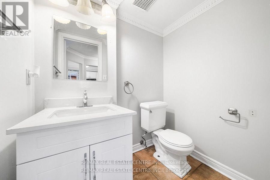 49 HOLLOWGROVE BOULEVARD Image 13