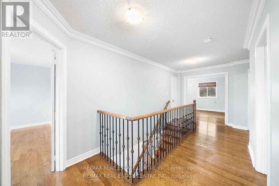 49 HOLLOWGROVE BOULEVARD Image 14