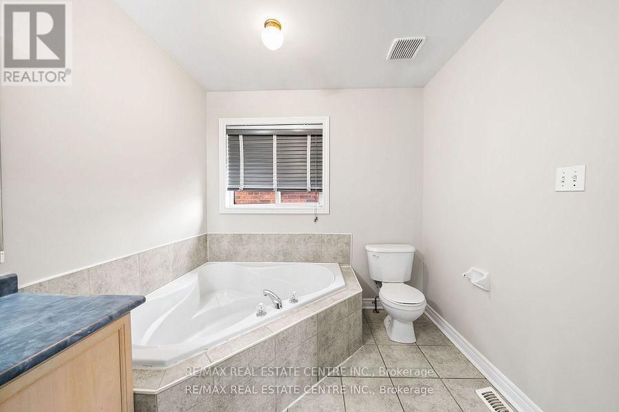 49 HOLLOWGROVE BOULEVARD Image 20