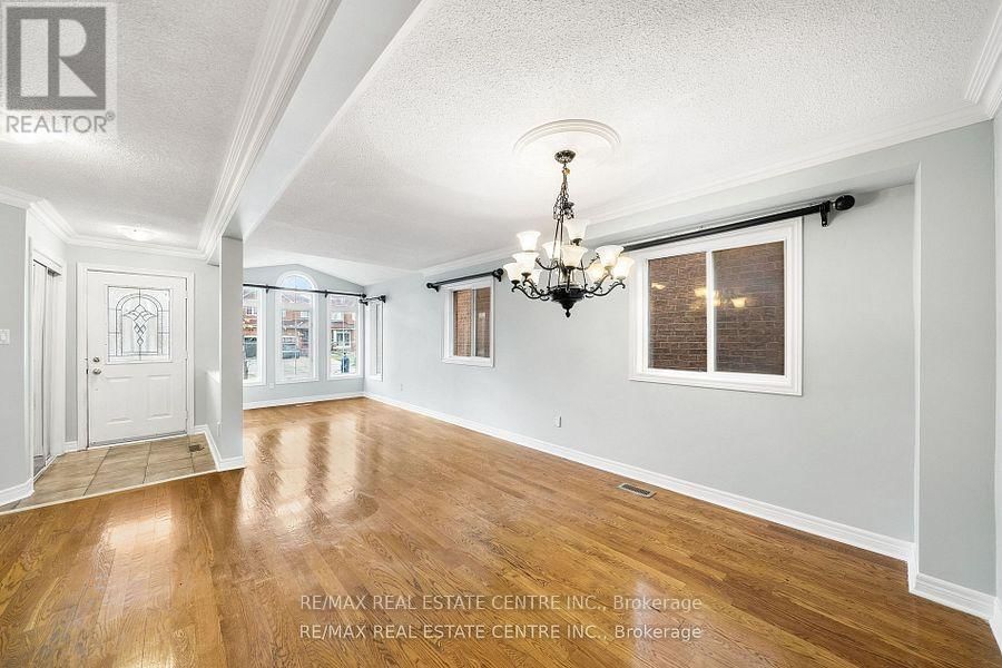 49 HOLLOWGROVE BOULEVARD Image 3