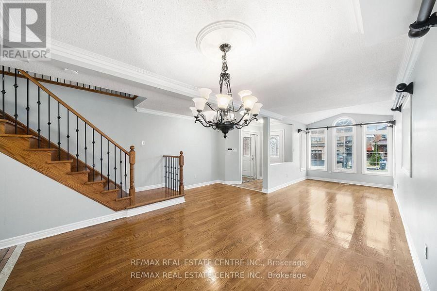 49 HOLLOWGROVE BOULEVARD Image 4