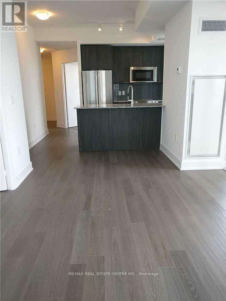 2004 - 20 SHORE BREEZE DRIVE Image 3