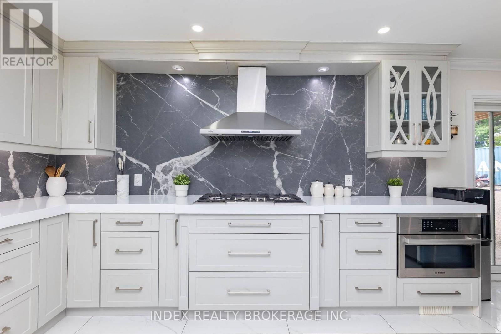 15277 DIXIE ROAD Image 21