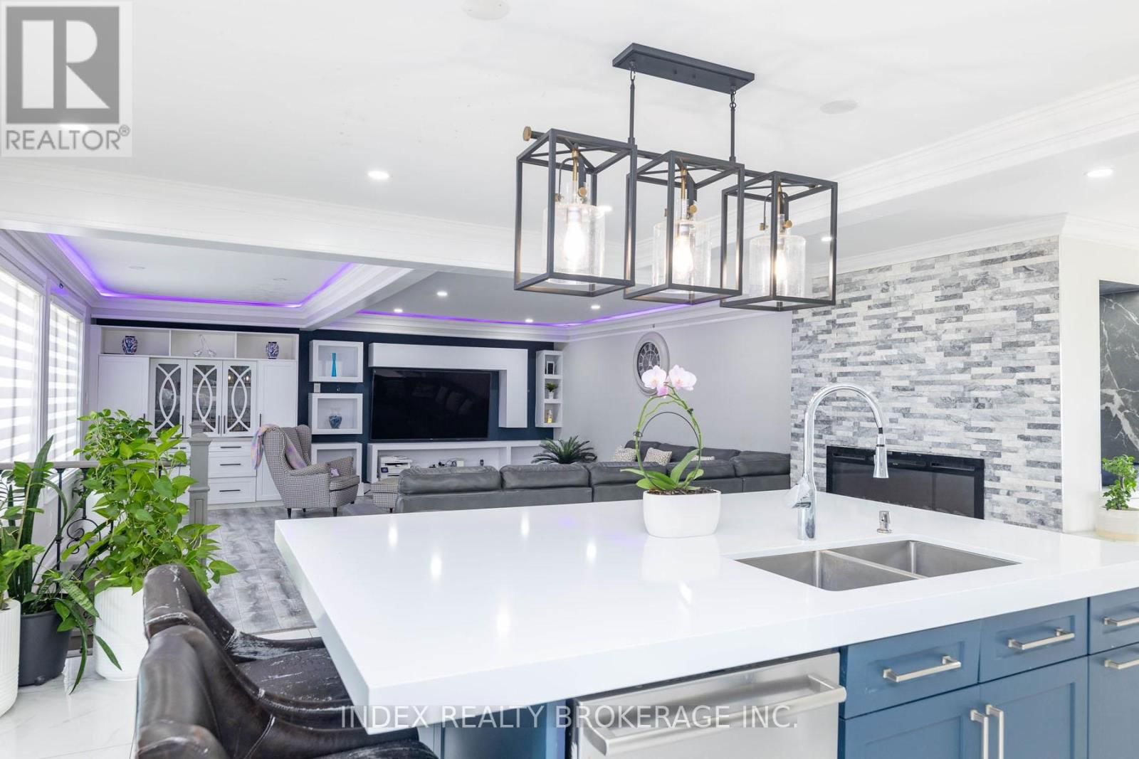 15277 DIXIE ROAD Image 23
