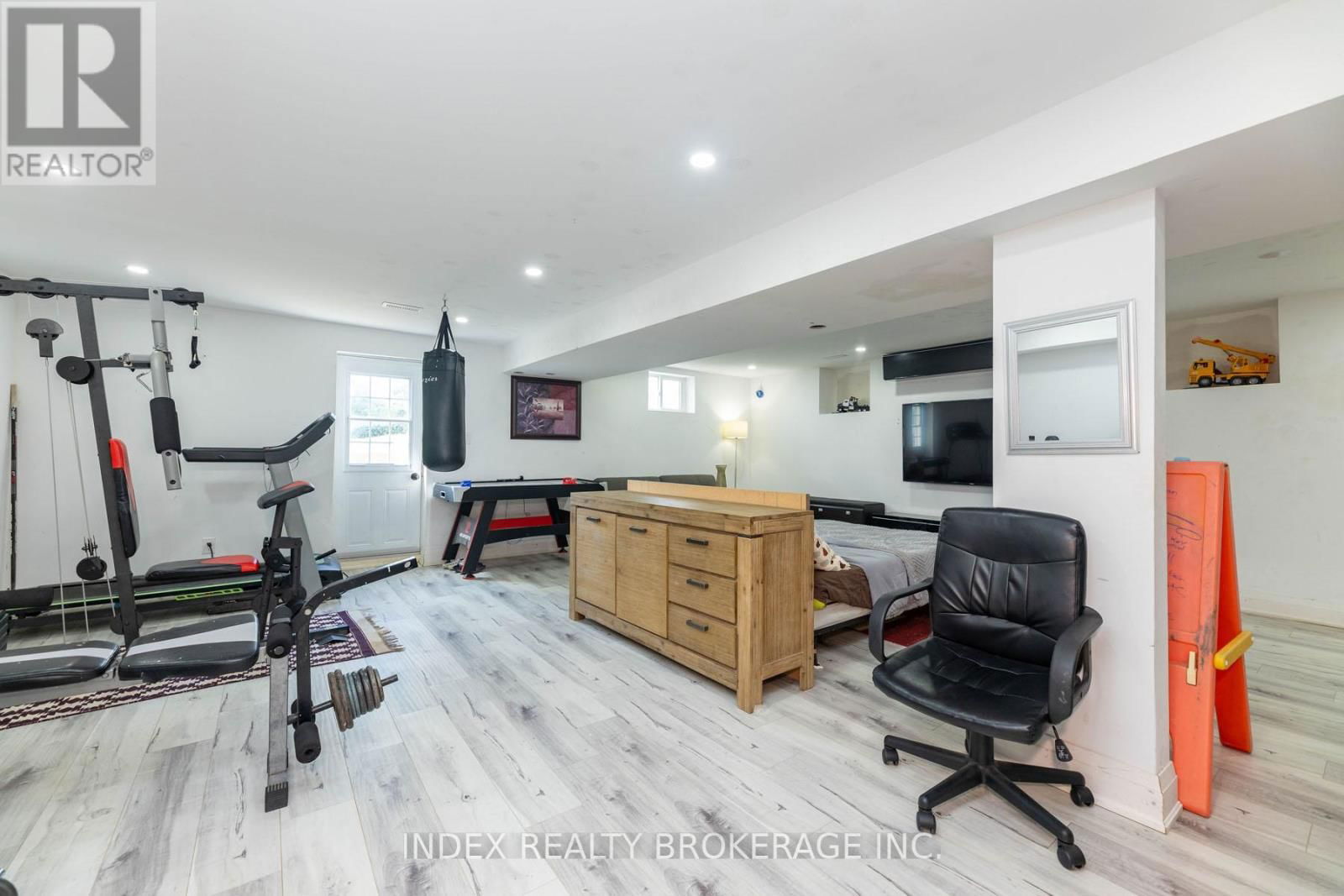15277 DIXIE ROAD Image 39