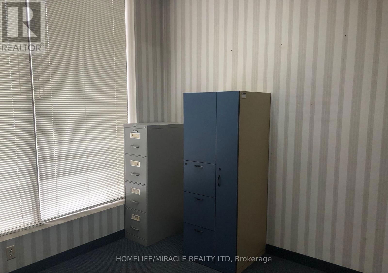 12 - 975 MIDWAY BOULEVARD Image 12