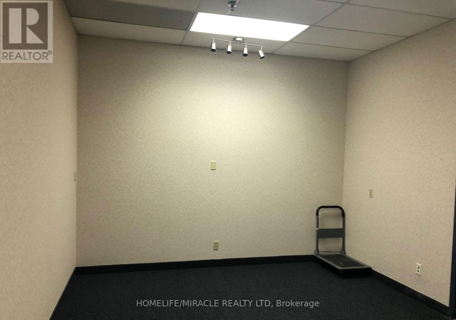 12 - 975 MIDWAY BOULEVARD Image 3