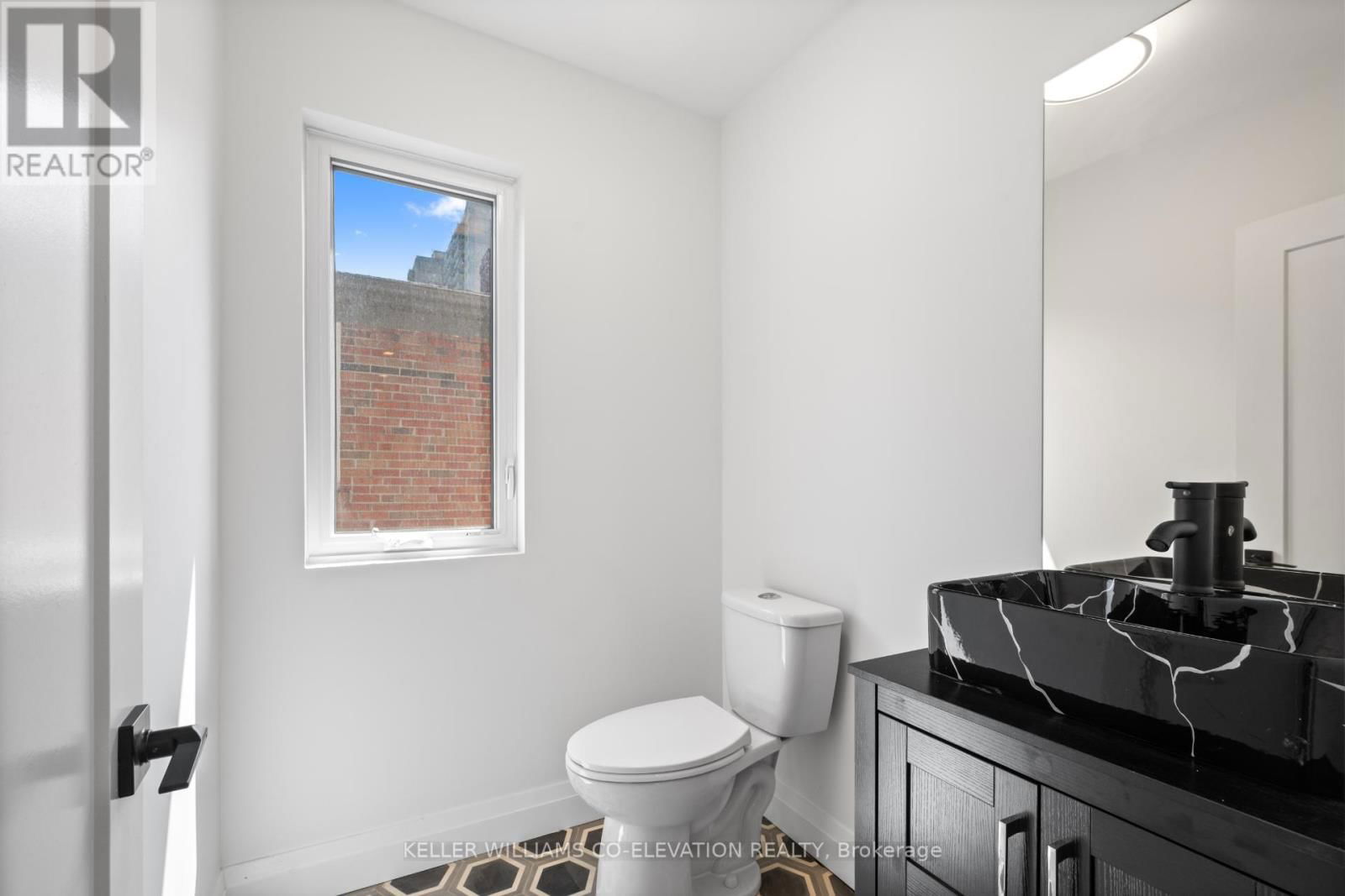 2 - 136 HIGH PARK AVENUE Image 3