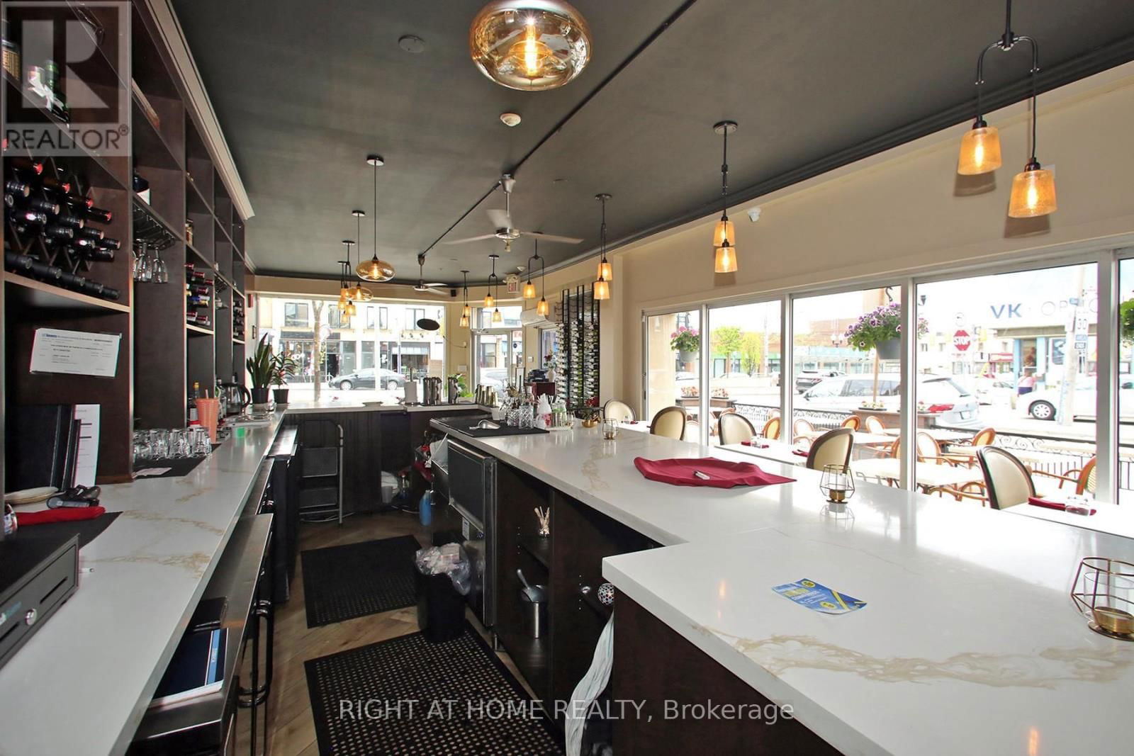 1370 ST CLAIR AVENUE WEST Image 9