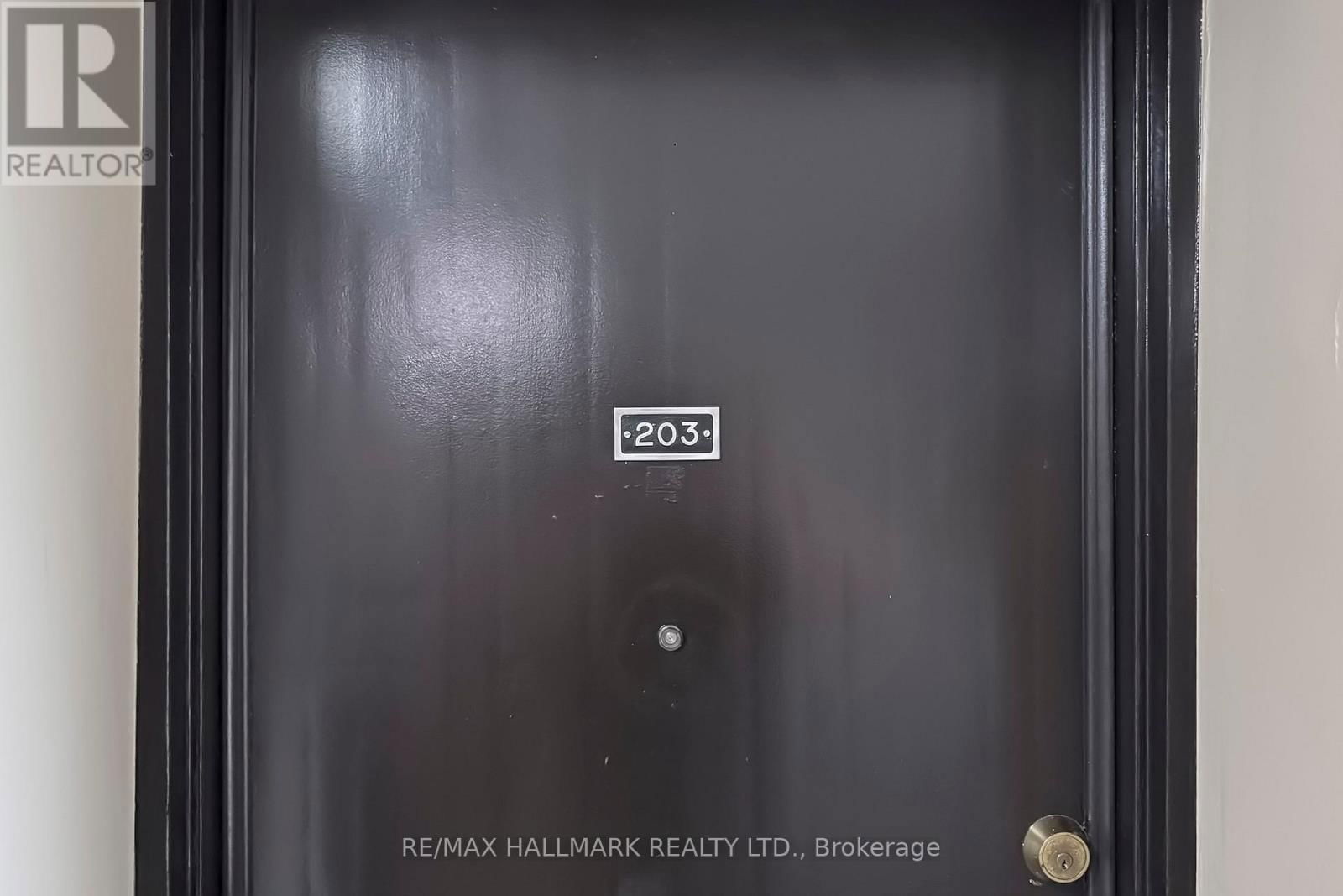 203 - 50 GULLIVER ROAD Image 23