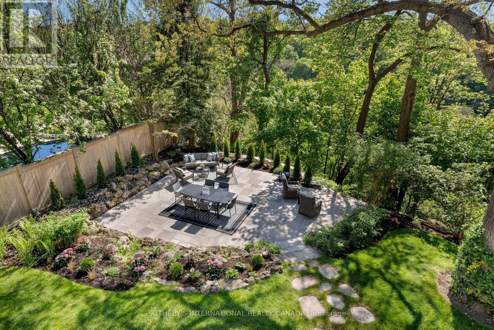 79 BABY POINT CRESCENT Image 30