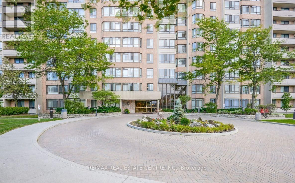 705 - 100 COUNTY COURT BOULEVARD Image 2
