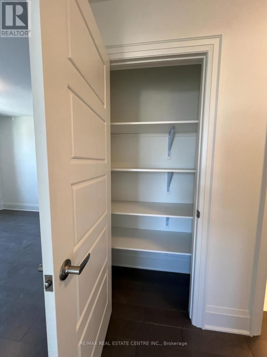 4021 SAIDA STREET Image 28