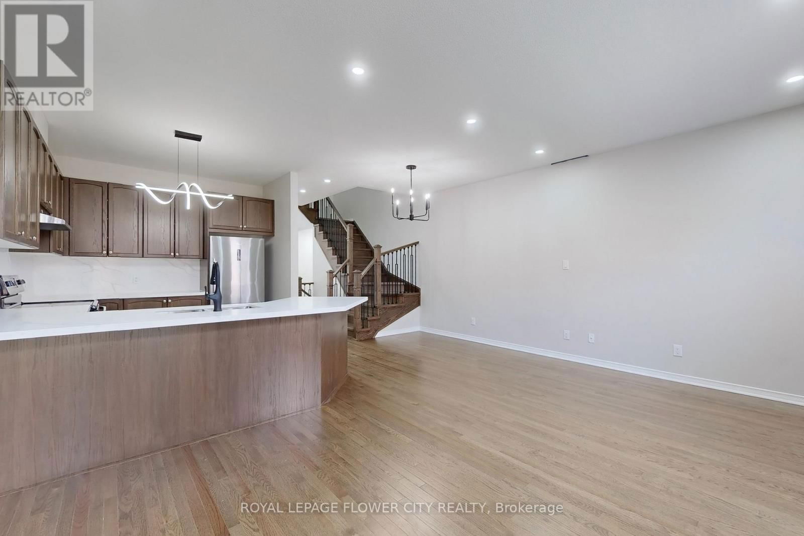 52 VALLEY LANE Image 10