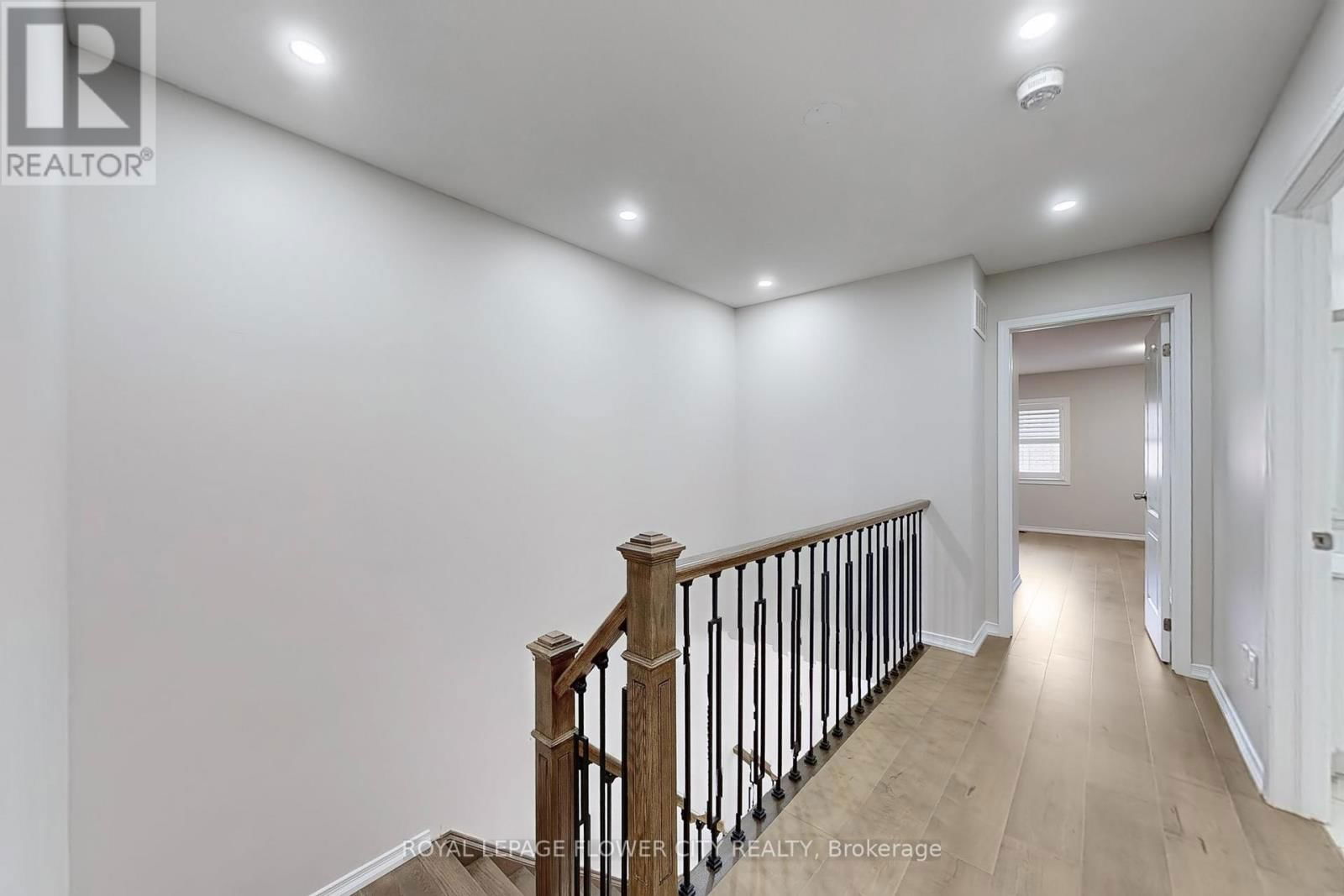 52 VALLEY LANE Image 24