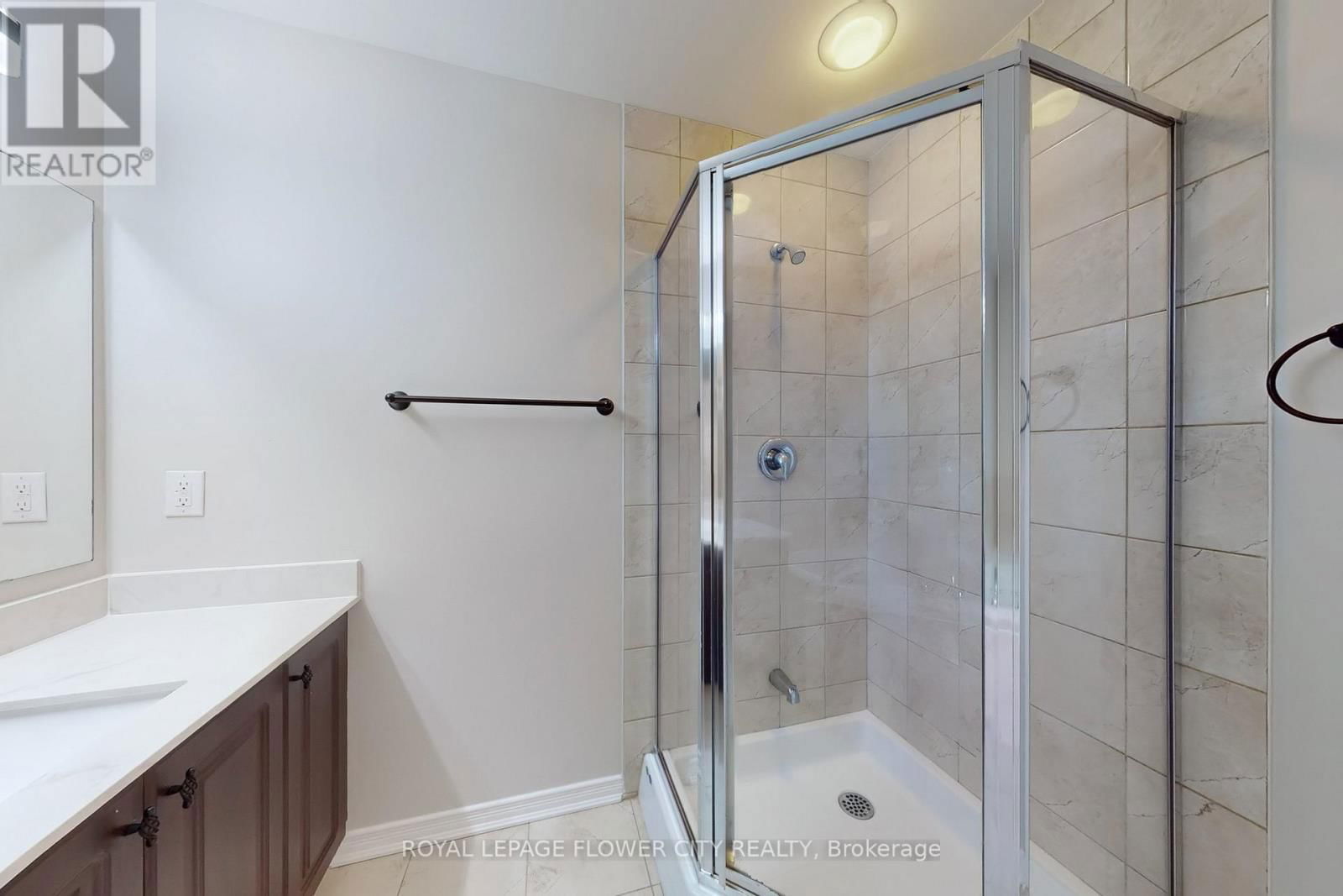 52 VALLEY LANE Image 33