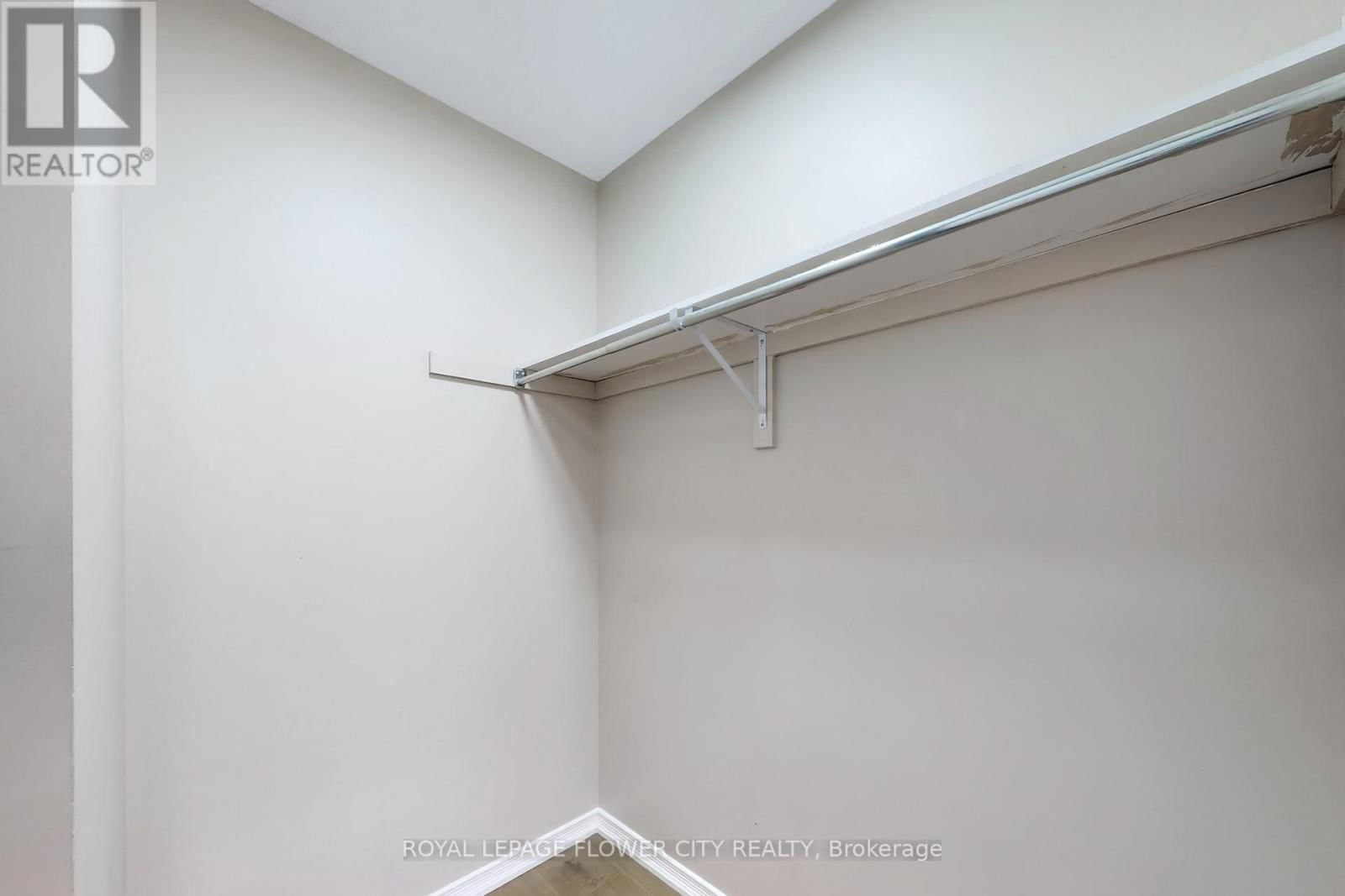 52 VALLEY LANE Image 37