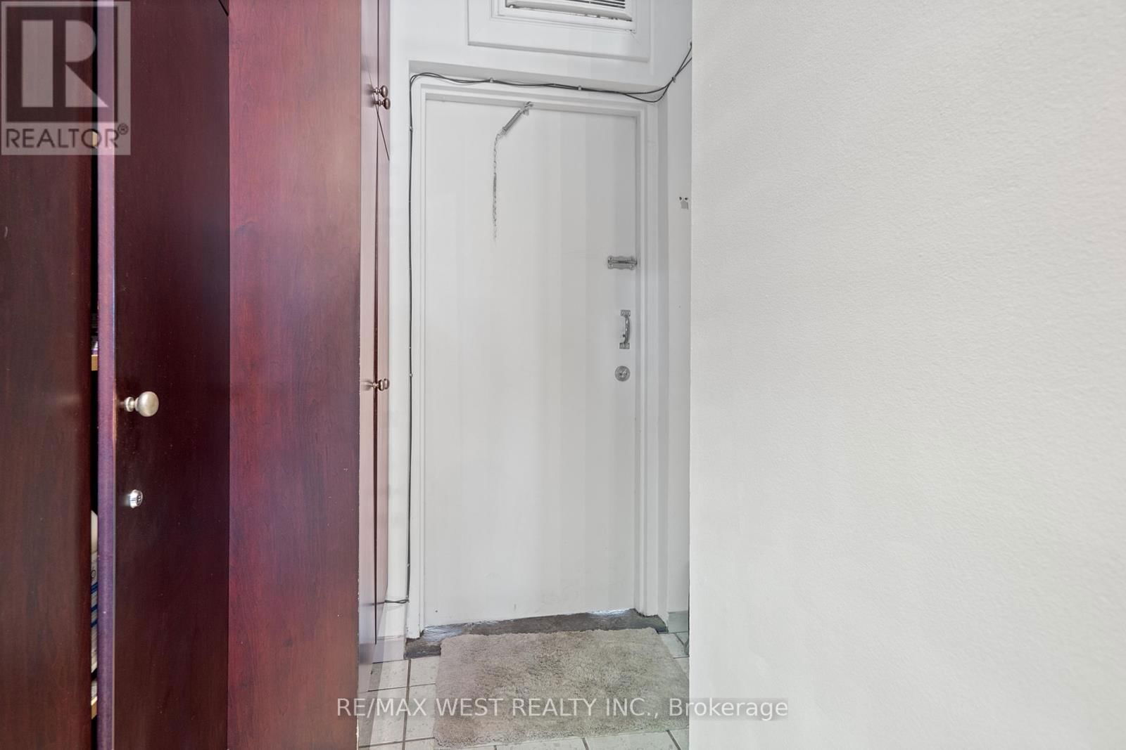 578 MARLEE AVENUE Image 13