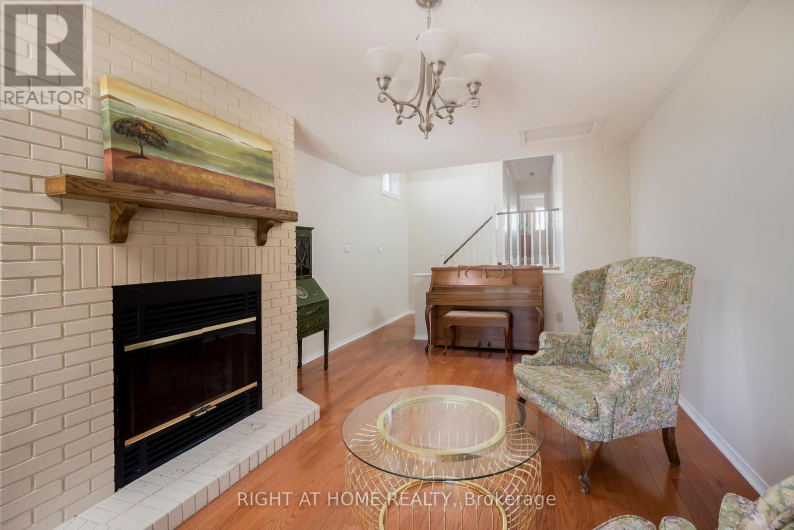 1532 ROSEWAY DRIVE Image 17