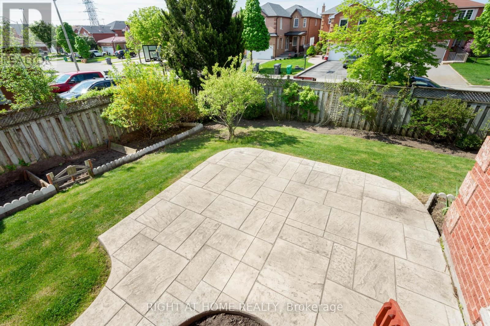 1532 ROSEWAY DRIVE Image 34