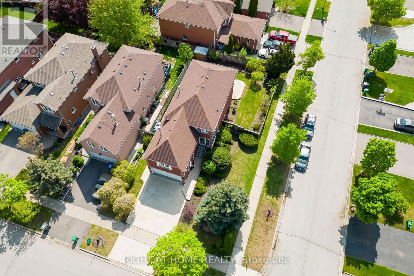 1532 ROSEWAY DRIVE Image 37