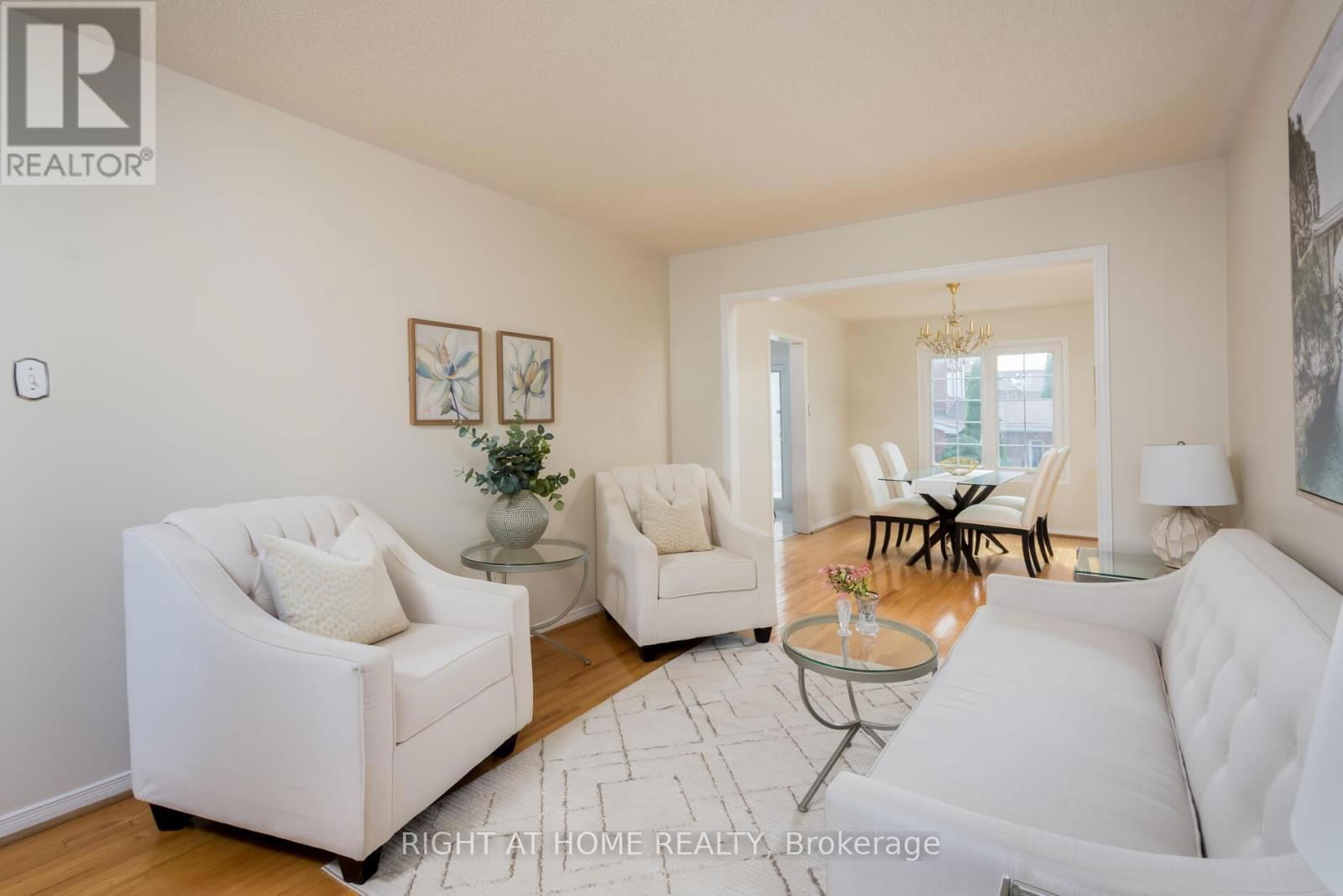 1532 ROSEWAY DRIVE Image 8