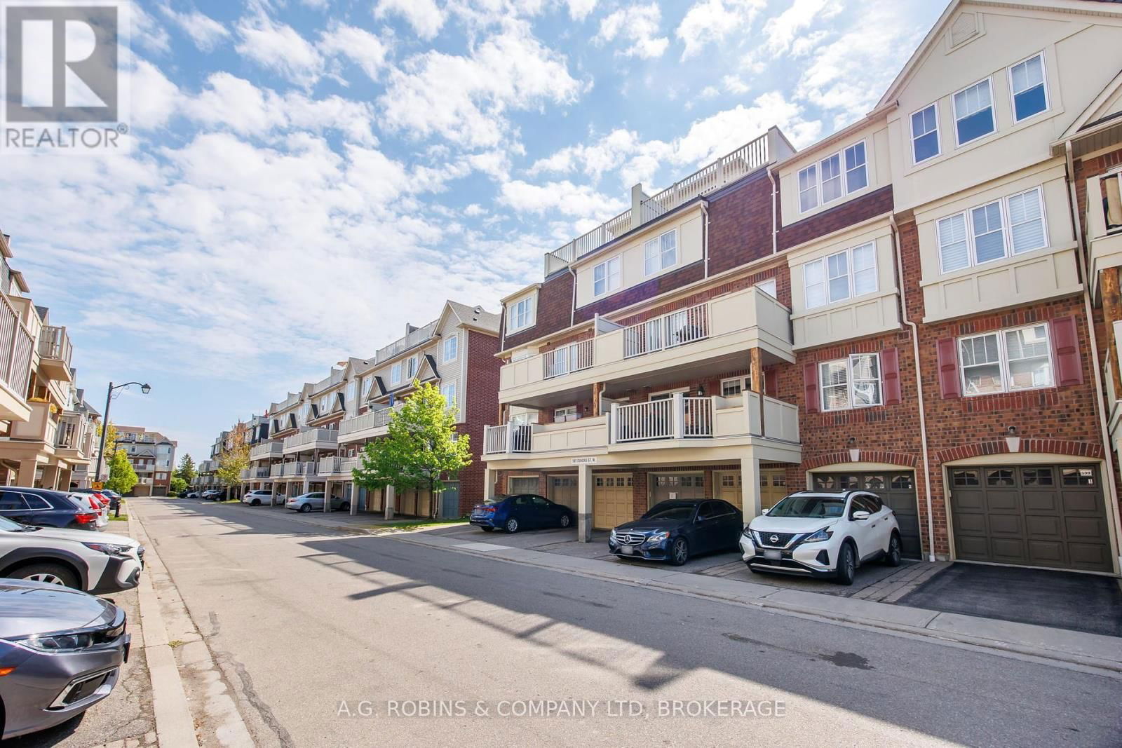 4 - 595 DUNDAS STREET WEST Image 35