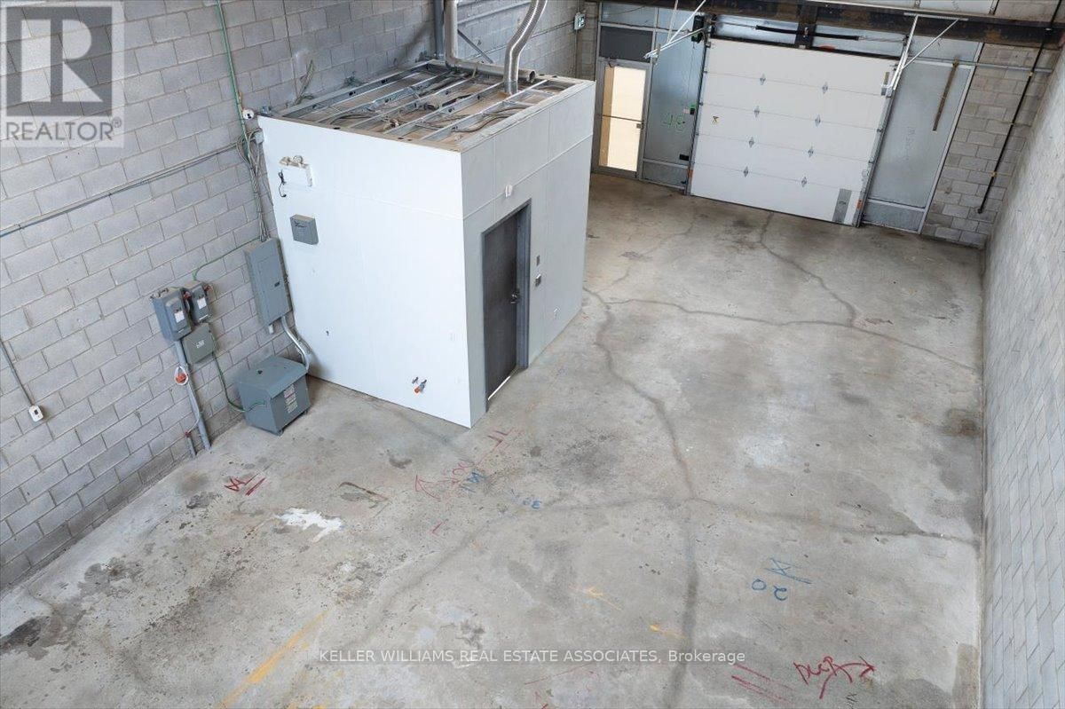 48 - 1215 QUEENSWAY EAST Image 11