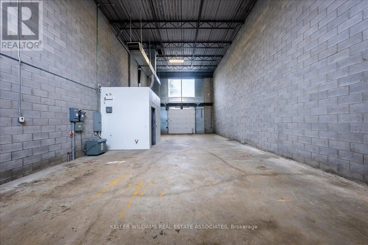48 - 1215 QUEENSWAY EAST Image 3