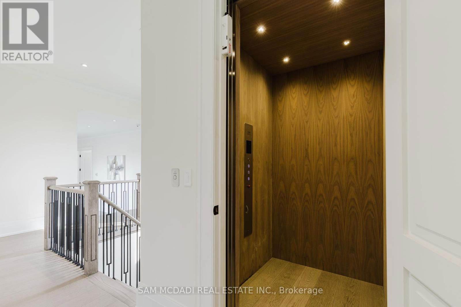 4 SAINT LUKES COURT Image 23