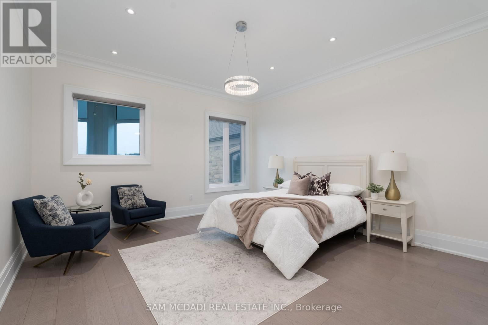 4 SAINT LUKES COURT Image 25
