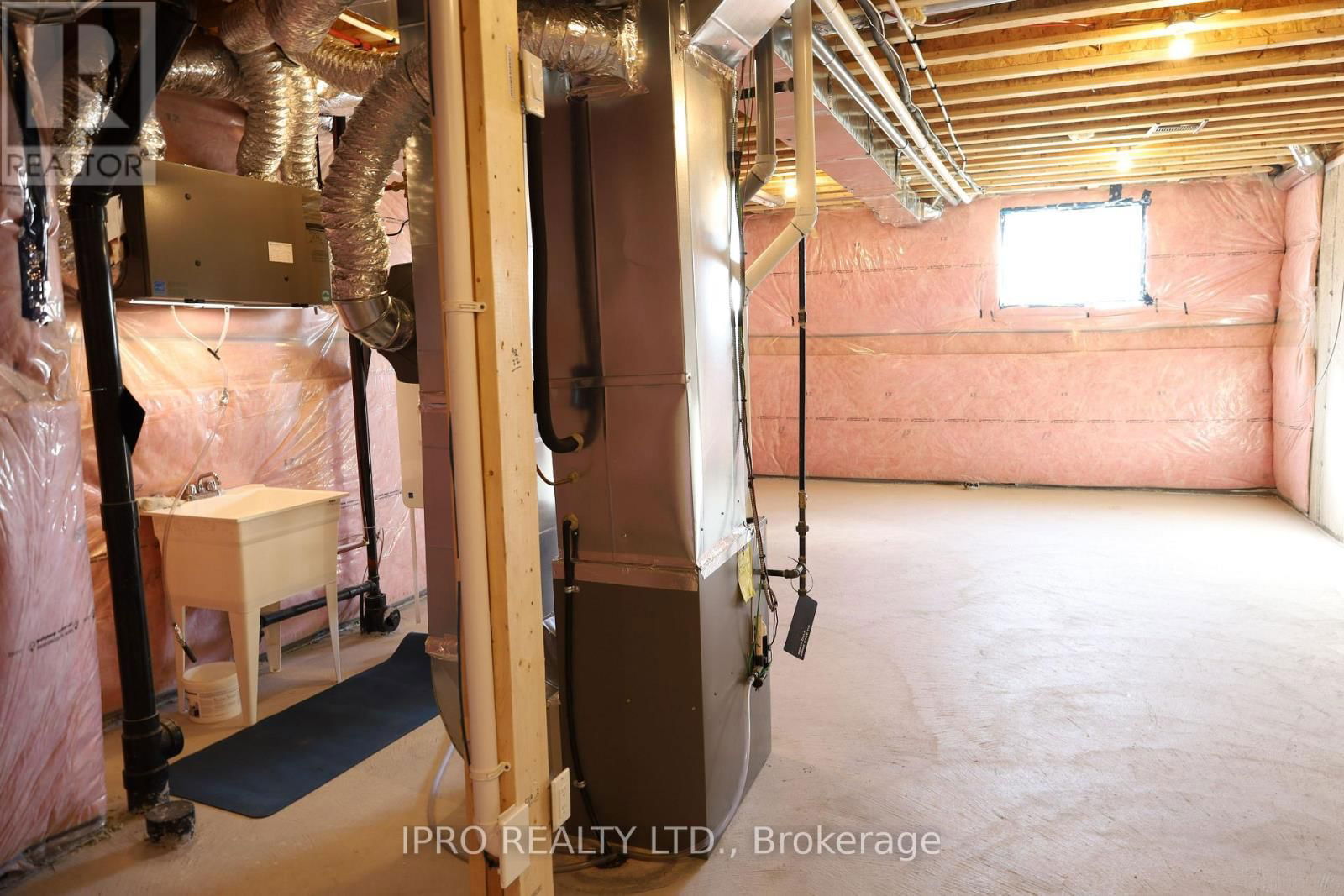 102 BERMONDSEY WAY Image 47