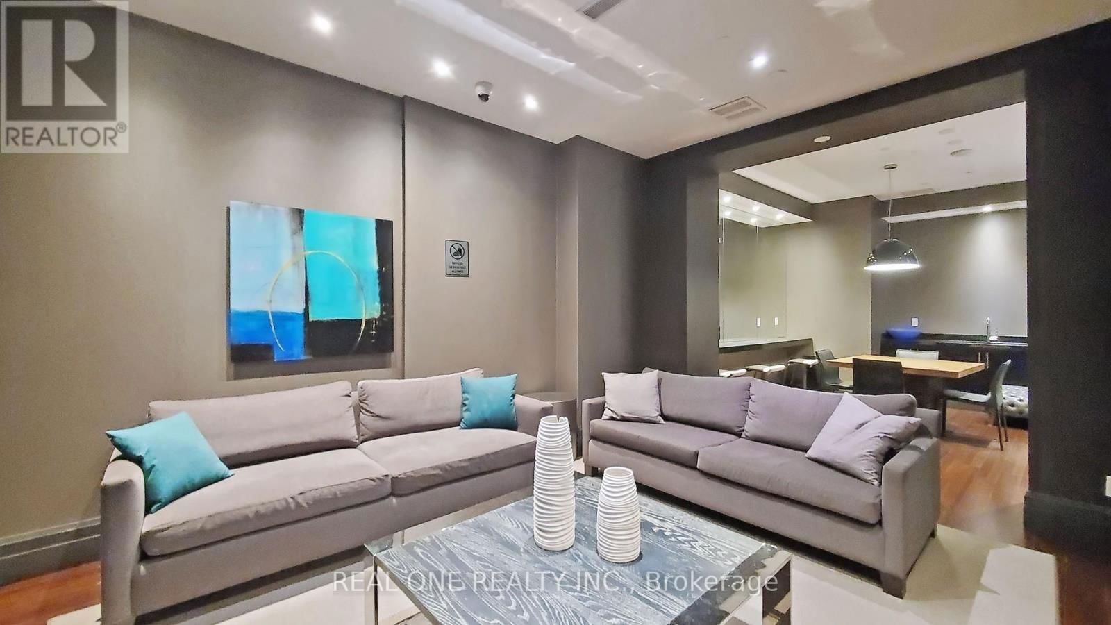 1008 - 55 SPEERS ROAD Image 35