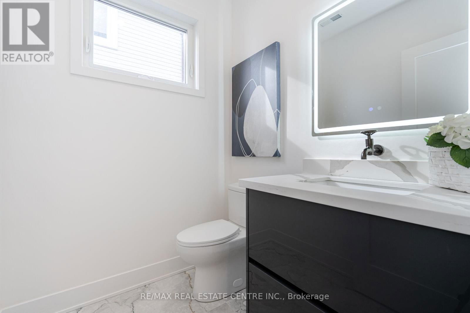 404 MELROSE STREET Image 21