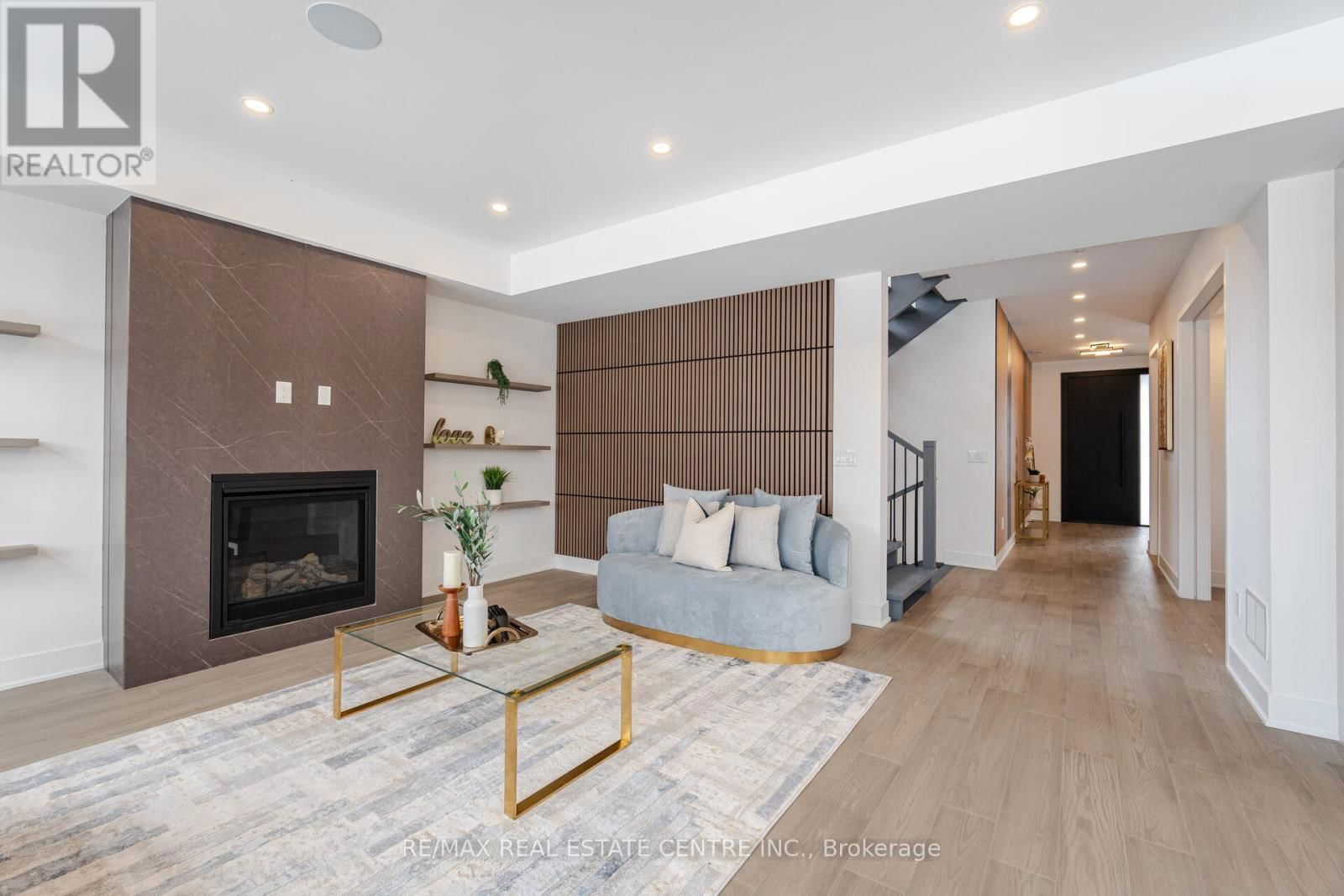 404 MELROSE STREET Image 6