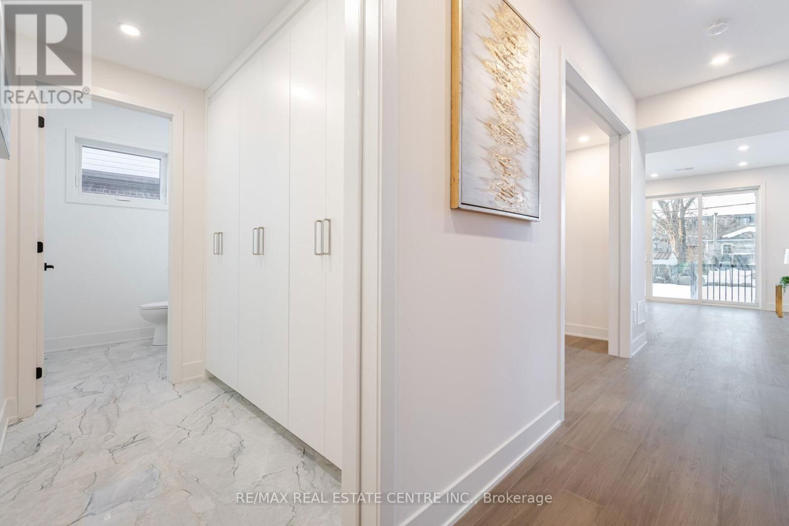404 MELROSE STREET Image 16