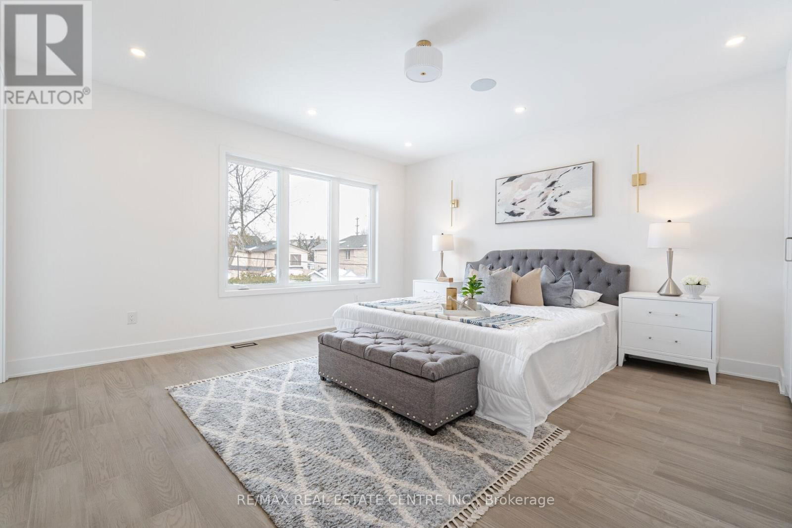 404 MELROSE STREET Image 20