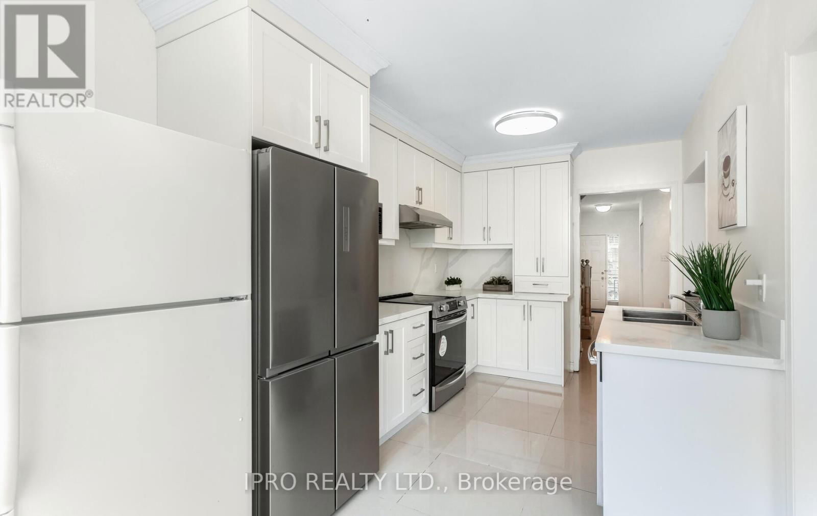 6150 WINDFLEET CRESCENT Image 14