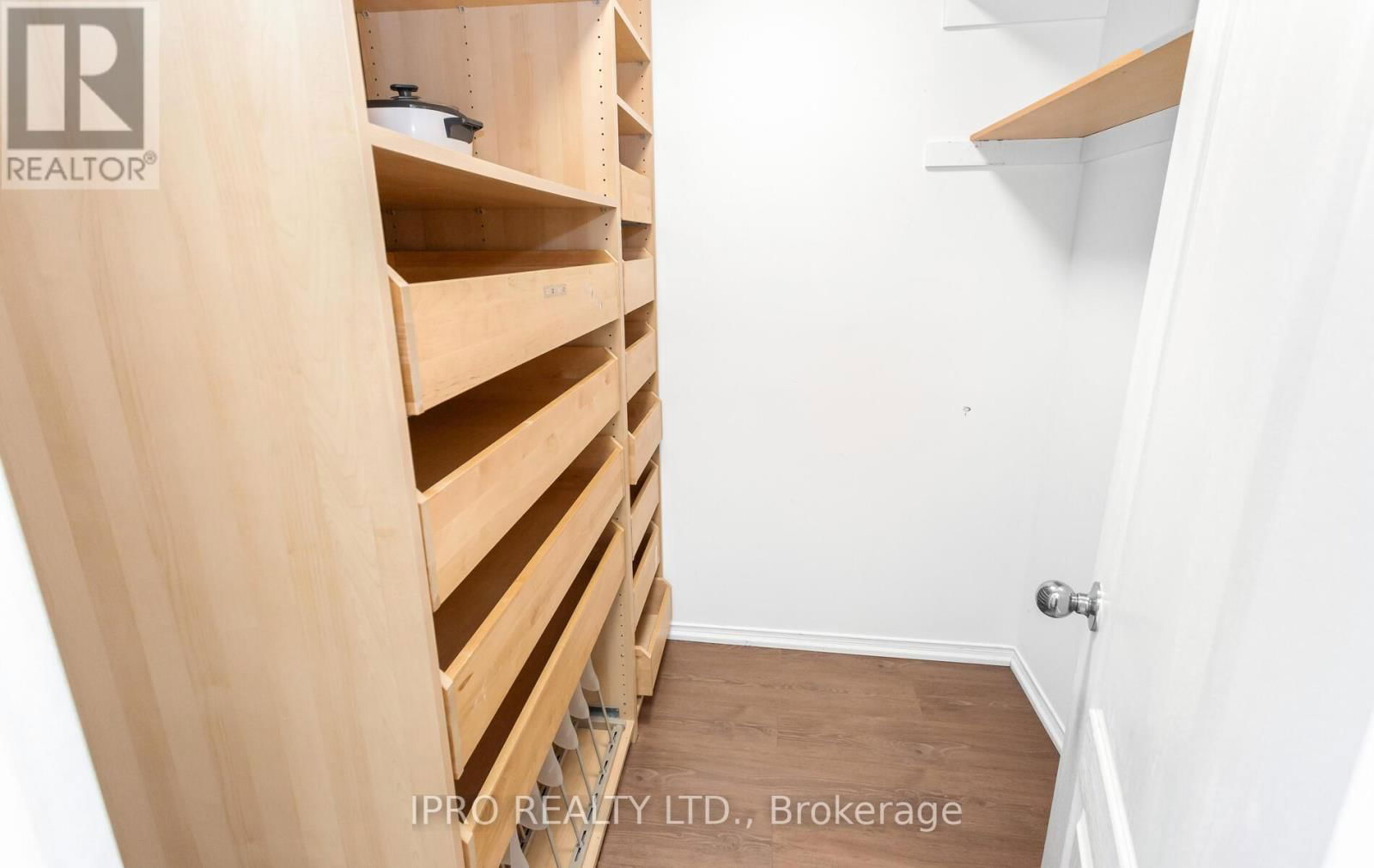 6150 WINDFLEET CRESCENT Image 26