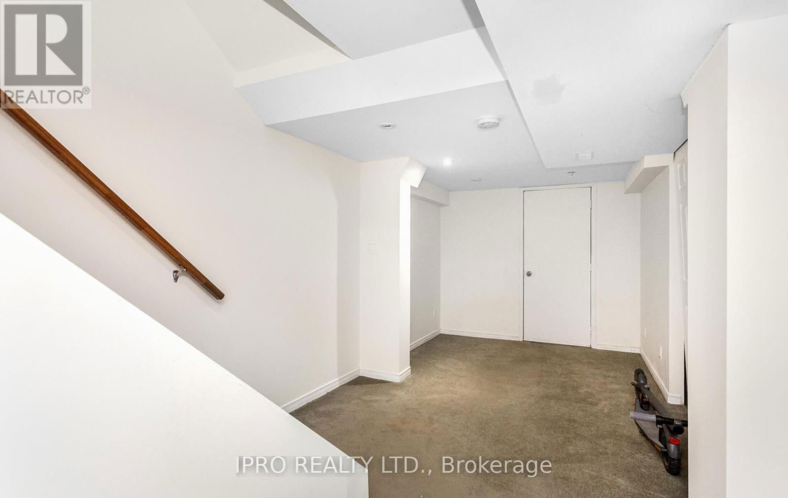 6150 WINDFLEET CRESCENT Image 39