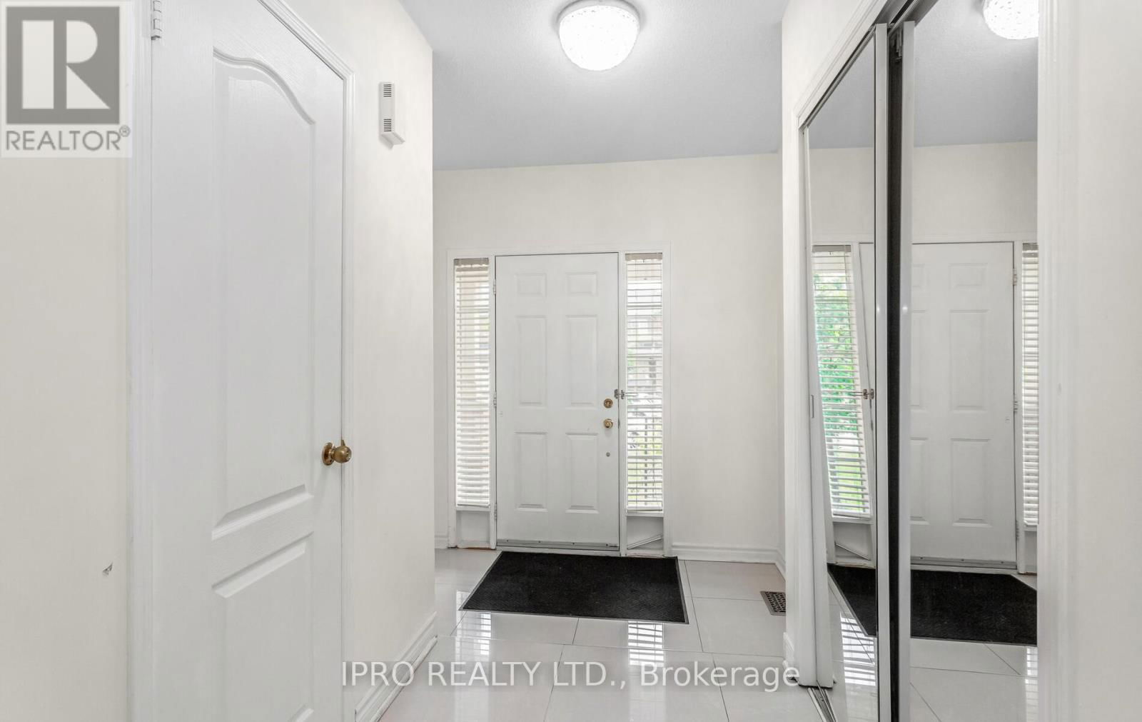 6150 WINDFLEET CRESCENT Image 4