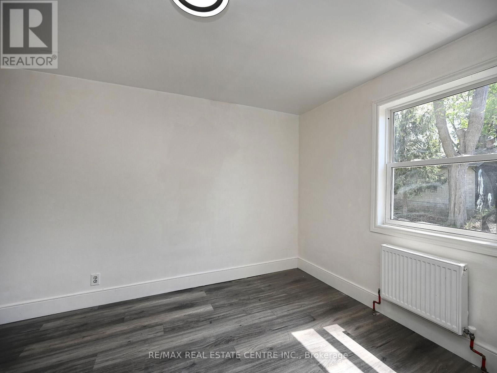 34 MISSISSAUGA ROAD NORTH Image 32