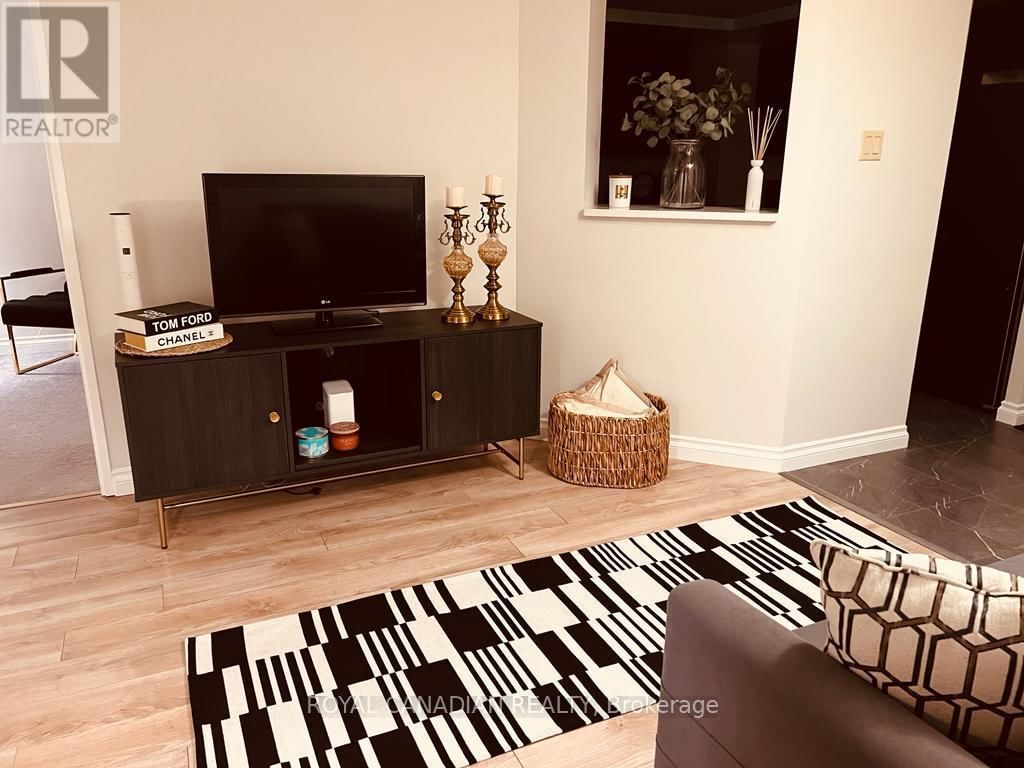 1705 - 4460 TUCANA COURT Image 10
