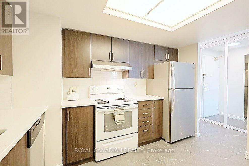 1705 - 4460 TUCANA COURT Image 11