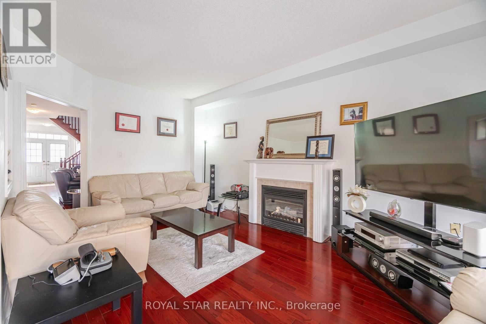 21 BAYLAWN CIRCLE Image 16
