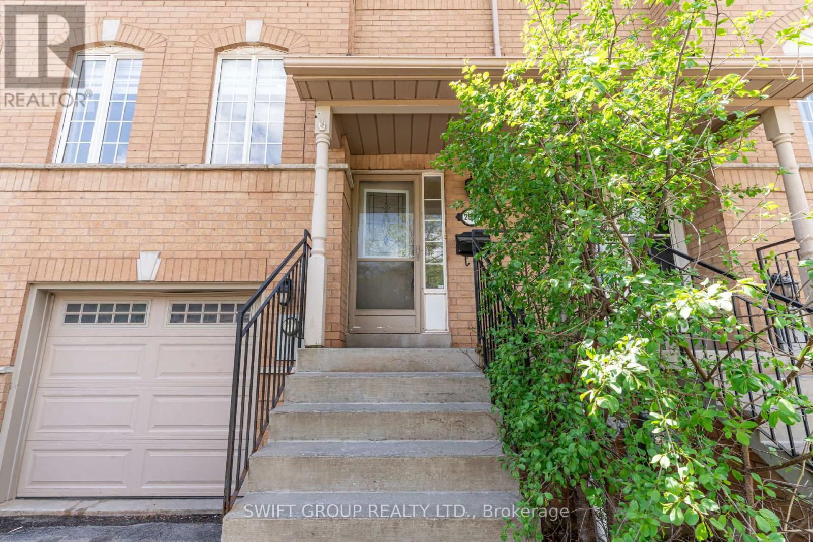 2569 GILL CRESCENT Image 5