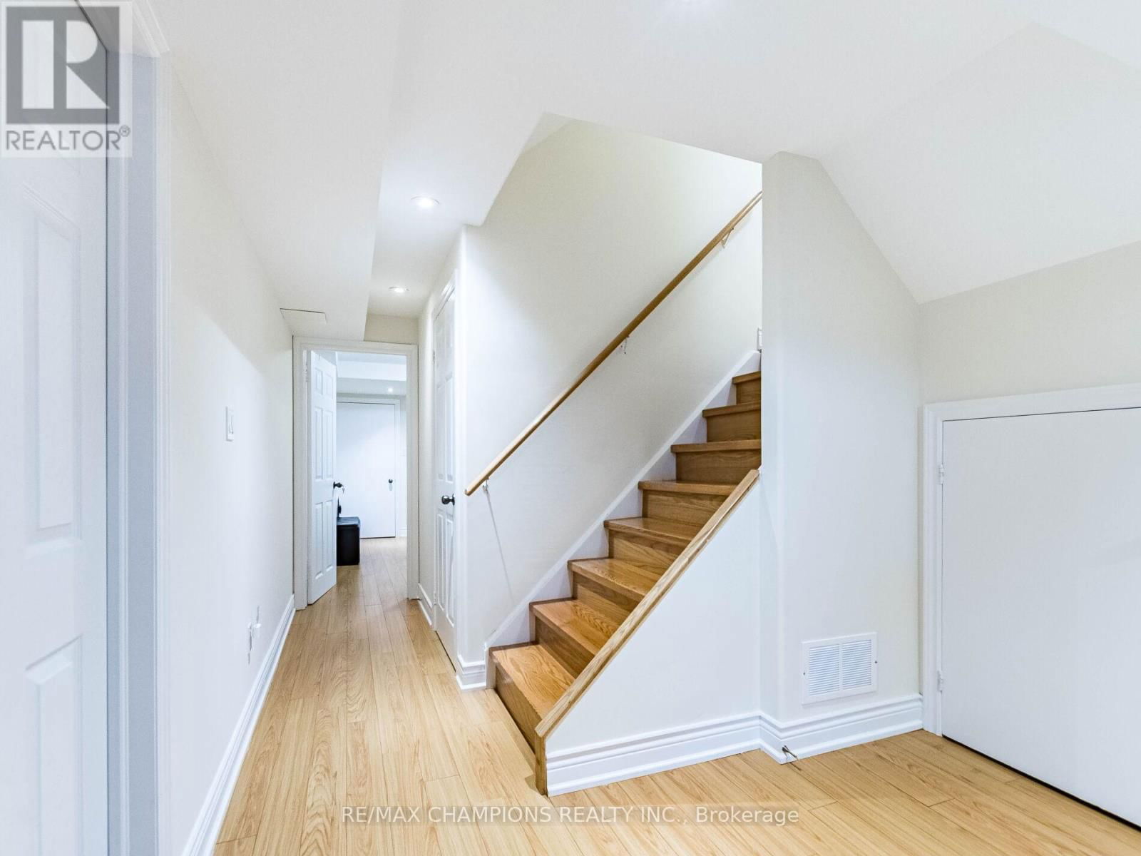 5508 BELLAGGIO CRESCENT Image 30
