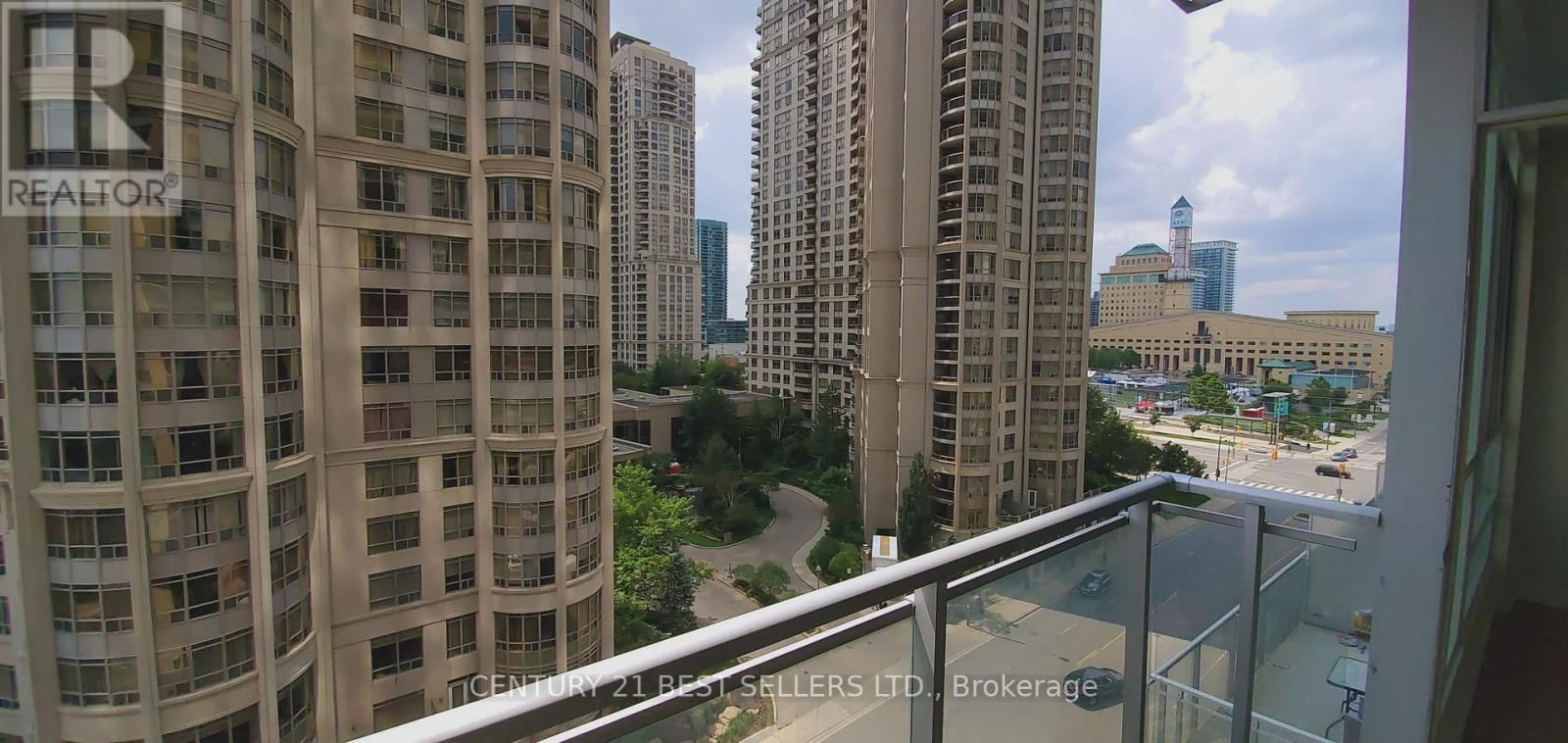 801 - 225 WEBB DRIVE Image 2