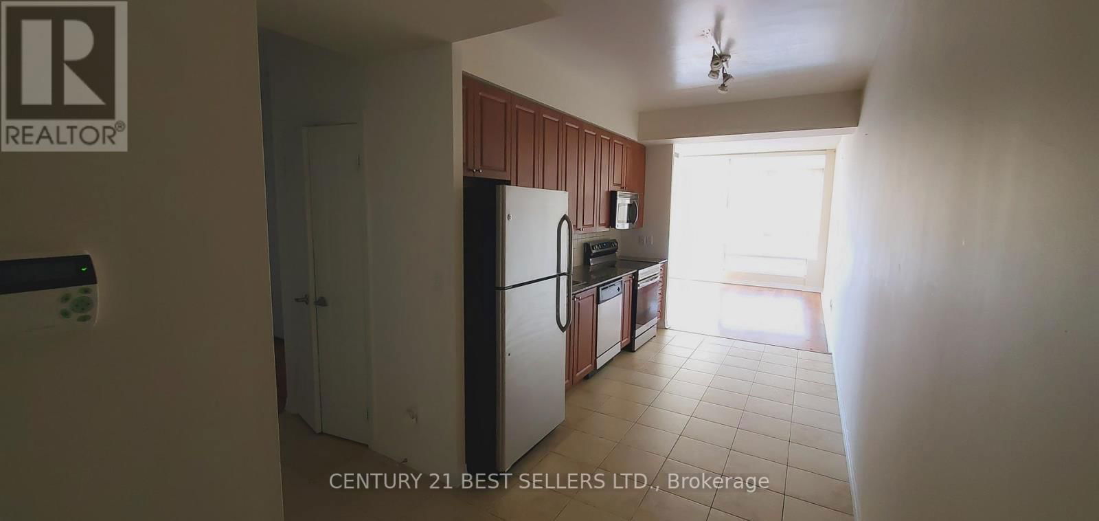 801 - 225 WEBB DRIVE Image 3